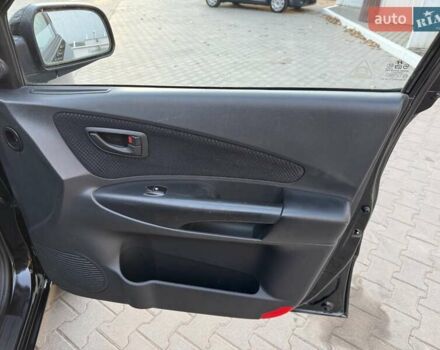 Черный Хендай Туксон, объемом двигателя 2 л и пробегом 148 тыс. км за 8700 $, фото 22 на Automoto.ua