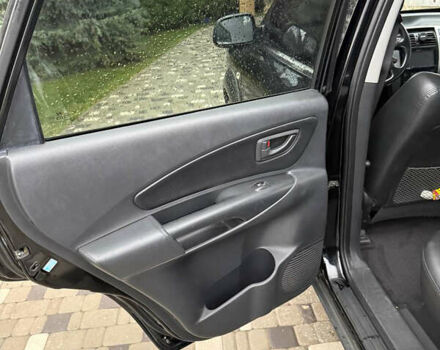 Черный Хендай Туксон, объемом двигателя 2.66 л и пробегом 205 тыс. км за 10000 $, фото 52 на Automoto.ua