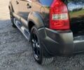 Черный Хендай Туксон, объемом двигателя 2 л и пробегом 236 тыс. км за 7400 $, фото 6 на Automoto.ua