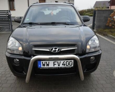 Черный Хендай Туксон, объемом двигателя 2 л и пробегом 184 тыс. км за 5480 $, фото 6 на Automoto.ua