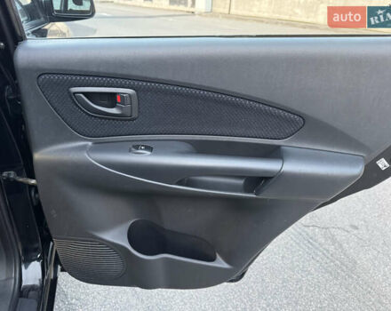 Хендай Туксон 2009 в Киеве на Automoto.ua Черный Хендай Туксон, объемом двигателя 2 л и пробегом 110 тыс. км за 8700 $, фото 17 на Automoto.ua