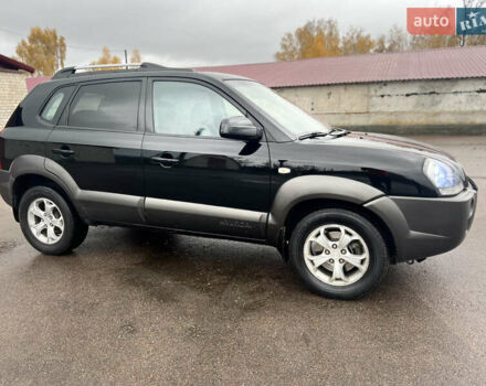 Хендай Туксон 2009 в Шостке на Automoto.ua Черный Хендай Туксон, объемом двигателя 1.98 л и пробегом 204 тыс. км за 9299 $, фото 6 на Automoto.ua