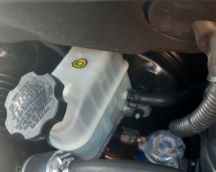 Черный Хендай Туксон, объемом двигателя 1.98 л и пробегом 176 тыс. км за 8200 $, фото 3 на Automoto.ua