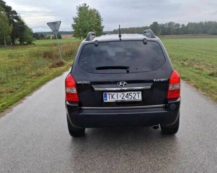 Чорний Хендай Туксон, об'ємом двигуна 2 л та пробігом 220 тис. км за 2750 $, фото 4 на Automoto.ua