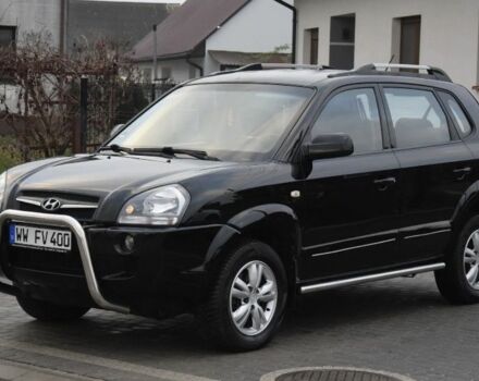 Черный Хендай Туксон, объемом двигателя 2 л и пробегом 184 тыс. км за 5480 $, фото 1 на Automoto.ua