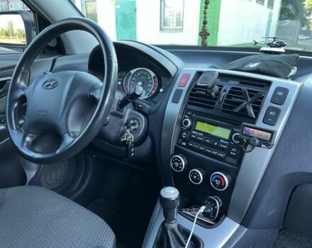 Хендай Туксон 2009 в Кривом Роге на Automoto.ua Черный Хендай Туксон, объемом двигателя 2 л и пробегом 245 тыс. км за 7900 $, фото 6 на Automoto.ua