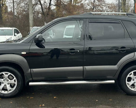 Чорний Хендай Туксон, об'ємом двигуна 1.98 л та пробігом 230 тис. км за 8700 $, фото 2 на Automoto.ua