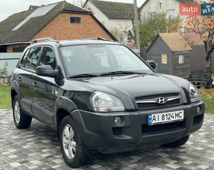 Чорний Хендай Туксон, об'ємом двигуна 2 л та пробігом 200 тис. км за 8450 $, фото 2 на Automoto.ua
