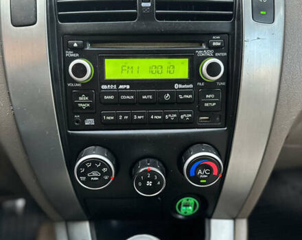 Хендай Туксон 2009 в Калуше на Automoto.ua Черный Хендай Туксон, объемом двигателя 1.98 л и пробегом 198 тыс. км за 7500 $, фото 41 на Automoto.ua