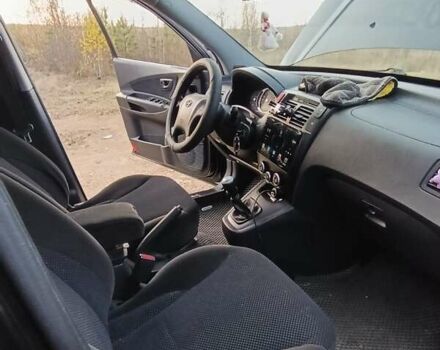 Чорний Хендай Туксон, об'ємом двигуна 1.98 л та пробігом 172 тис. км за 9500 $, фото 17 на Automoto.ua