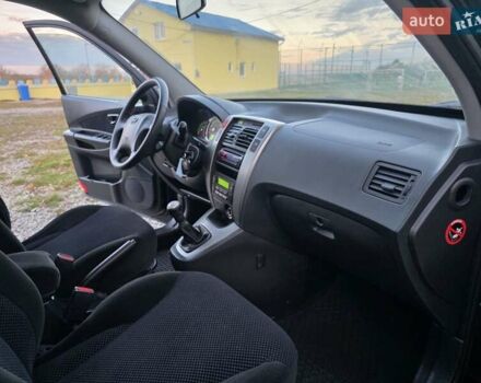 Хендай Туксон 2009 в Гусятине на Automoto.ua Черный Хендай Туксон, объемом двигателя 2 л и пробегом 143 тыс. км за 9700 $, фото 41 на Automoto.ua
