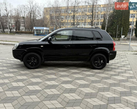 Черный Хендай Туксон, объемом двигателя 2 л и пробегом 191 тыс. км за 8500 $, фото 31 на Automoto.ua