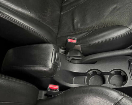 Черный Хендай Туксон, объемом двигателя 2.66 л и пробегом 205 тыс. км за 10000 $, фото 72 на Automoto.ua