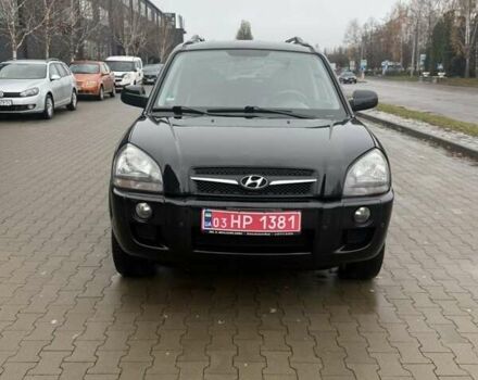 Черный Хендай Туксон, объемом двигателя 2 л и пробегом 237 тыс. км за 8350 $, фото 17 на Automoto.ua