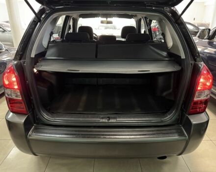 Черный Хендай Туксон, объемом двигателя 2 л и пробегом 160 тыс. км за 8300 $, фото 5 на Automoto.ua