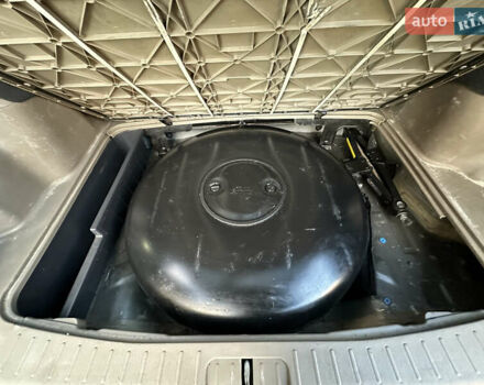 Хендай Туксон 2009 в Калуше на Automoto.ua Черный Хендай Туксон, объемом двигателя 1.98 л и пробегом 198 тыс. км за 7500 $, фото 33 на Automoto.ua