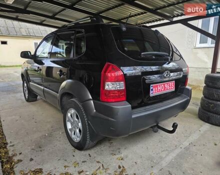 Хендай Туксон 2009 в Гусятине на Automoto.ua Черный Хендай Туксон, объемом двигателя 2 л и пробегом 143 тыс. км за 9700 $, фото 2 на Automoto.ua