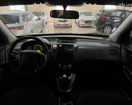 Черный Хендай Туксон, объемом двигателя 0 л и пробегом 160 тыс. км за 8800 $, фото 6 на Automoto.ua