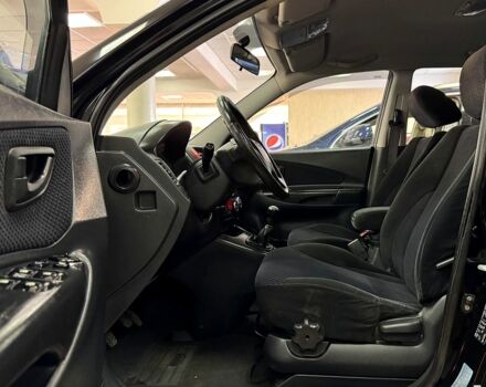 Черный Хендай Туксон, объемом двигателя 2 л и пробегом 160 тыс. км за 8800 $, фото 6 на Automoto.ua