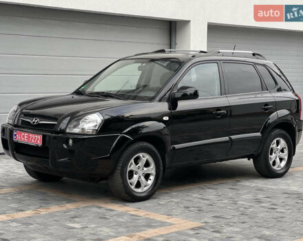 Чорний Хендай Туксон, об'ємом двигуна 2 л та пробігом 163 тис. км за 9199 $, фото 14 на Automoto.ua