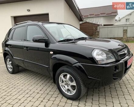 Черный Хендай Туксон, объемом двигателя 2 л и пробегом 114 тыс. км за 8850 $, фото 5 на Automoto.ua