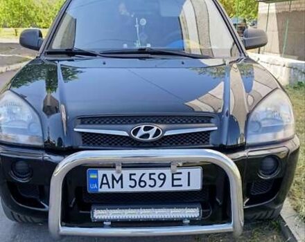 Черный Хендай Туксон, объемом двигателя 2 л и пробегом 226 тыс. км за 8700 $, фото 8 на Automoto.ua