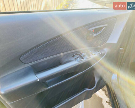 Черный Хендай Туксон, объемом двигателя 1.99 л и пробегом 95 тыс. км за 8500 $, фото 26 на Automoto.ua