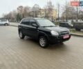 Черный Хендай Туксон, объемом двигателя 2 л и пробегом 237 тыс. км за 8350 $, фото 11 на Automoto.ua