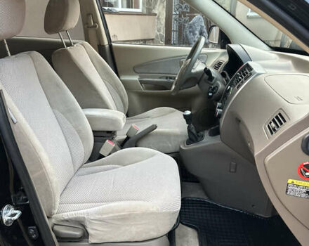 Хендай Туксон 2009 в Калуше на Automoto.ua Черный Хендай Туксон, объемом двигателя 1.98 л и пробегом 198 тыс. км за 7500 $, фото 36 на Automoto.ua
