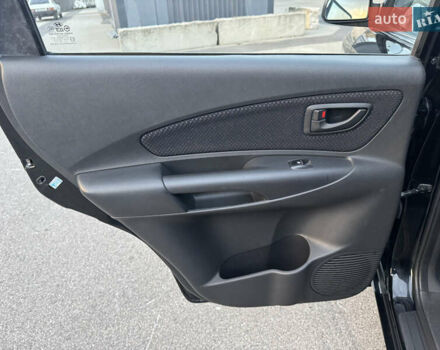 Хендай Туксон 2009 в Киеве на Automoto.ua Черный Хендай Туксон, объемом двигателя 2 л и пробегом 110 тыс. км за 8700 $, фото 23 на Automoto.ua