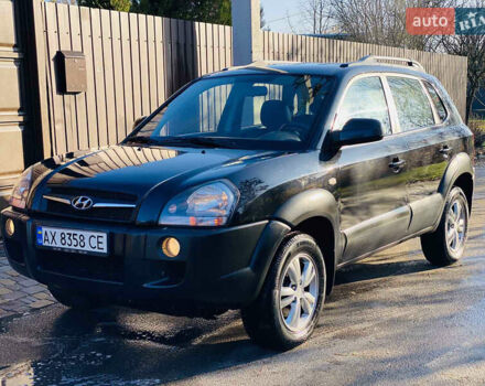Черный Хендай Туксон, объемом двигателя 1.99 л и пробегом 95 тыс. км за 8500 $, фото 41 на Automoto.ua