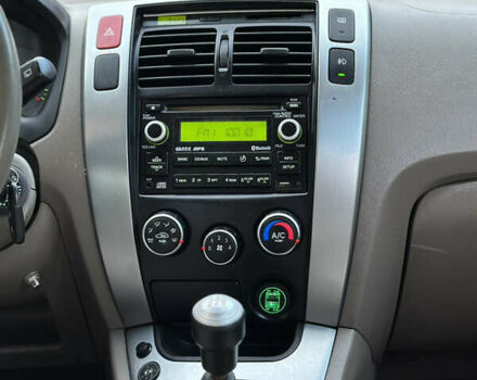 Хендай Туксон 2009 в Калуше на Automoto.ua Черный Хендай Туксон, объемом двигателя 1.98 л и пробегом 198 тыс. км за 7500 $, фото 38 на Automoto.ua