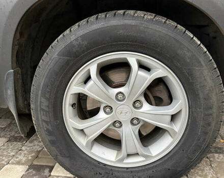 Черный Хендай Туксон, объемом двигателя 2.66 л и пробегом 205 тыс. км за 10000 $, фото 77 на Automoto.ua