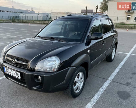 Чорний Хендай Туксон, об'ємом двигуна 2 л та пробігом 185 тис. км за 7783 $, фото 2 на Automoto.ua