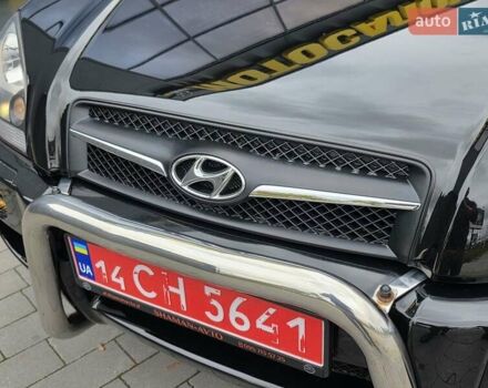 Чорний Хендай Туксон, об'ємом двигуна 2 л та пробігом 93 тис. км за 9750 $, фото 42 на Automoto.ua