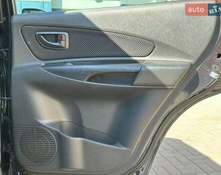 Черный Хендай Туксон, объемом двигателя 2 л и пробегом 255 тыс. км за 9290 $, фото 16 на Automoto.ua