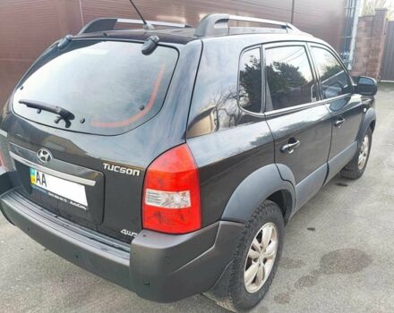 Чорний Хендай Туксон, об'ємом двигуна 2 л та пробігом 387 тис. км за 7000 $, фото 5 на Automoto.ua