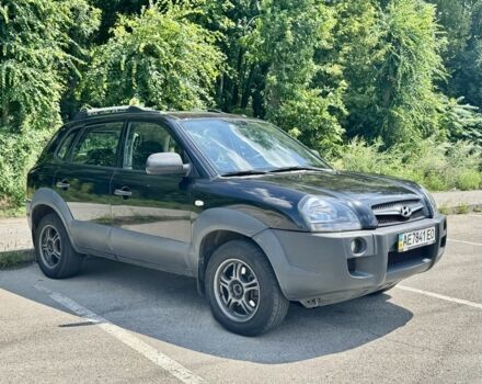 Чорний Хендай Туксон, об'ємом двигуна 2 л та пробігом 260 тис. км за 5500 $, фото 2 на Automoto.ua