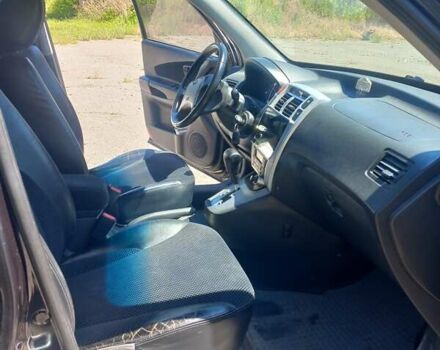 Чорний Хендай Туксон, об'ємом двигуна 1.98 л та пробігом 132 тис. км за 9200 $, фото 4 на Automoto.ua