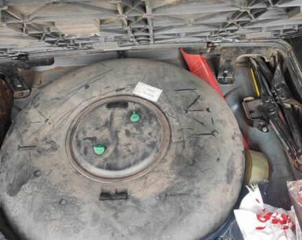 Чорний Хендай Туксон, об'ємом двигуна 2 л та пробігом 387 тис. км за 7000 $, фото 11 на Automoto.ua