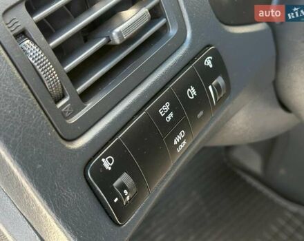 Черный Хендай Туксон, объемом двигателя 2 л и пробегом 255 тыс. км за 9290 $, фото 11 на Automoto.ua