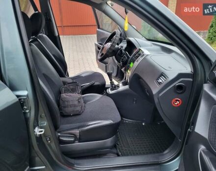 Чорний Хендай Туксон, об'ємом двигуна 1.98 л та пробігом 160 тис. км за 10300 $, фото 102 на Automoto.ua