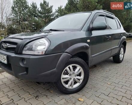 Чорний Хендай Туксон, об'ємом двигуна 1.98 л та пробігом 160 тис. км за 10300 $, фото 1 на Automoto.ua