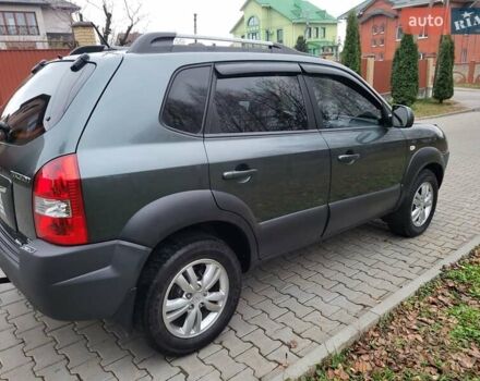 Чорний Хендай Туксон, об'ємом двигуна 1.98 л та пробігом 160 тис. км за 10300 $, фото 15 на Automoto.ua