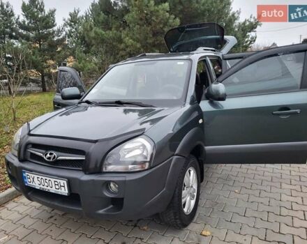 Чорний Хендай Туксон, об'ємом двигуна 1.98 л та пробігом 160 тис. км за 10300 $, фото 50 на Automoto.ua