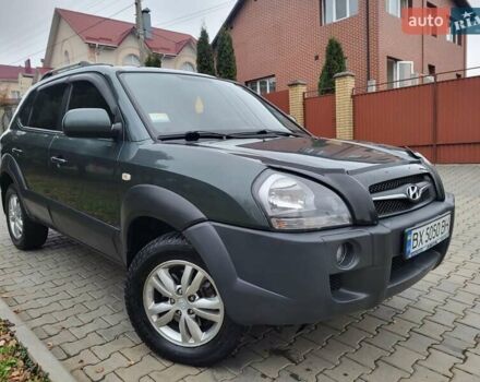 Чорний Хендай Туксон, об'ємом двигуна 1.98 л та пробігом 160 тис. км за 10300 $, фото 3 на Automoto.ua