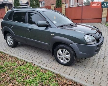 Чорний Хендай Туксон, об'ємом двигуна 1.98 л та пробігом 160 тис. км за 10300 $, фото 8 на Automoto.ua