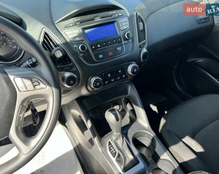 Чорний Хендай Туксон, об'ємом двигуна 2 л та пробігом 164 тис. км за 11490 $, фото 18 на Automoto.ua