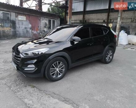 Чорний Хендай Туксон, об'ємом двигуна 1.7 л та пробігом 220 тис. км за 16000 $, фото 6 на Automoto.ua