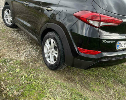 Хендай Туксон 2015 у Стрые на Automoto.ua Чорний Хендай Туксон, об'ємом двигуна 2 л та пробігом 189 тис. км за 20000 $, фото 6 на Automoto.ua